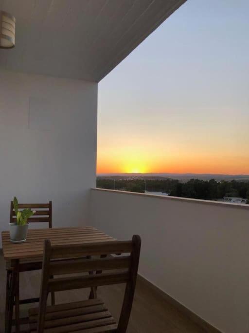 מונטה גורדו Apartamento T2 Montegordo Entrada מראה חיצוני תמונה
